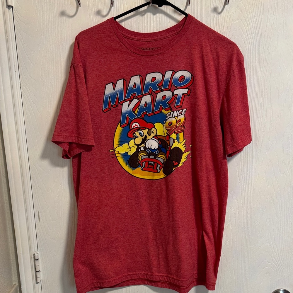 Mario Kart Men's Large Red Heather Short Sleeve T-Shirt Mario In A Go Kart Gamer